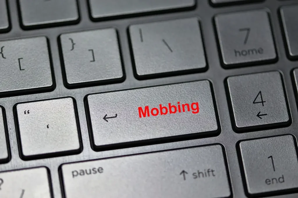 Mobbing gegen lehrer nachricht